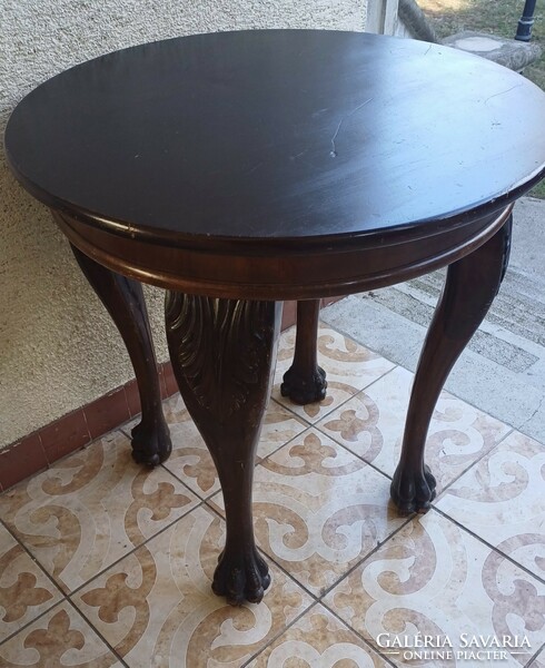 Antique carved living room, smoking cafe breakfast table, carved round table with lion's claws