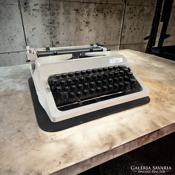Retro, loft design erika typewriter
