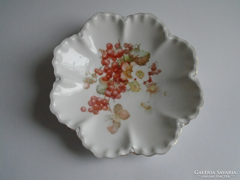 Art Nouveau currant bowl. 24.5 cm diam.