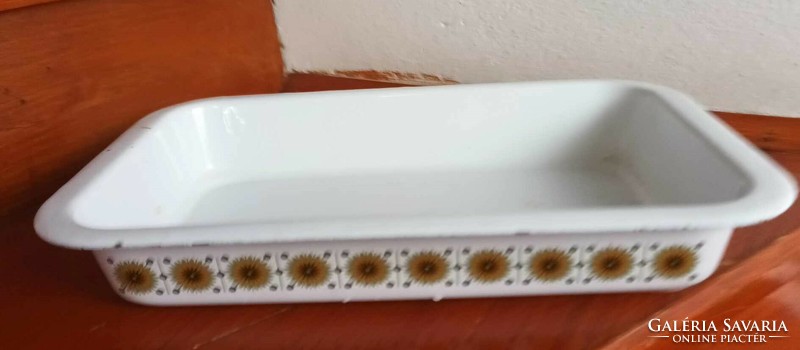 Flower-patterned white enamel baking dish - baking tray