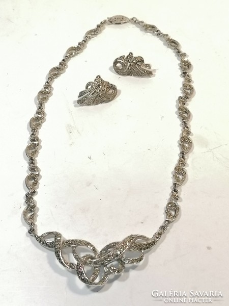 Marquise necklace with stone earrings (81)