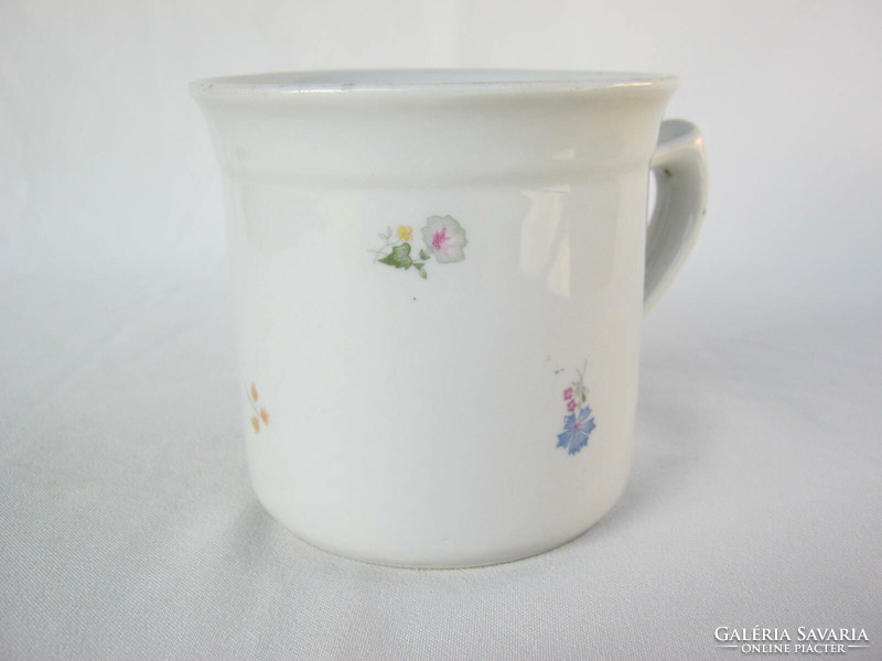 A rare large-sized mug decorated with flower patterns in Drasche quarry porcelain