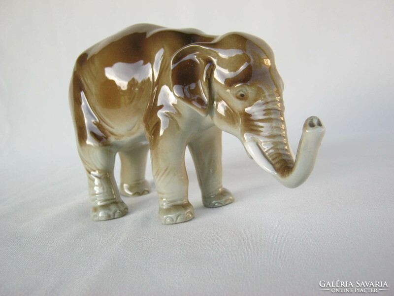 Royal Dux retro csehszlovák kézzel festett porcelán elefánt 16 cm