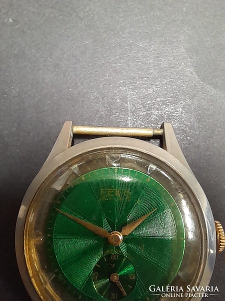 Old Ferro Swiss 15 stone men's watch, in nice, working condition.
