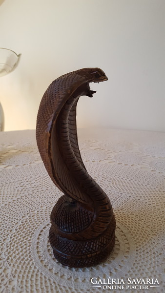 Kobrakígyó,egzotikus fából készült szobor