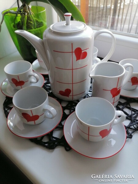 Coffee set with Alföldi heart pattern