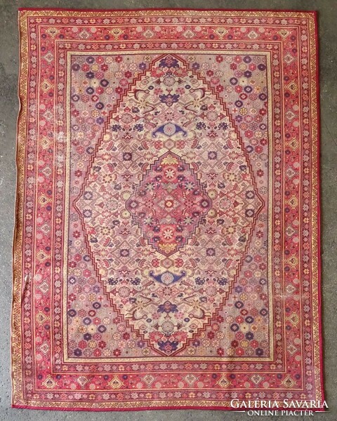 1K967 old art deco large carpet with animal pattern 207 x 285 cm
