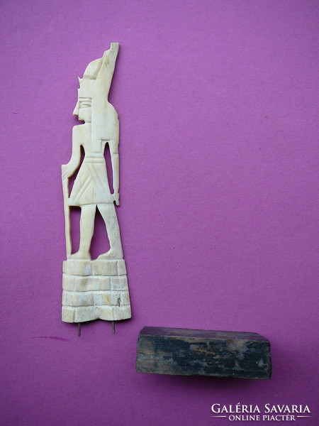 Egyptian bone decoration