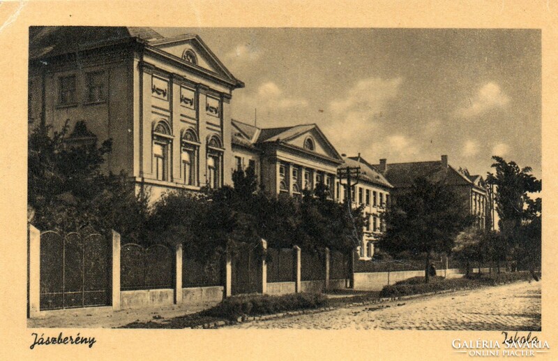 469 --- Running postcard Jászberény school