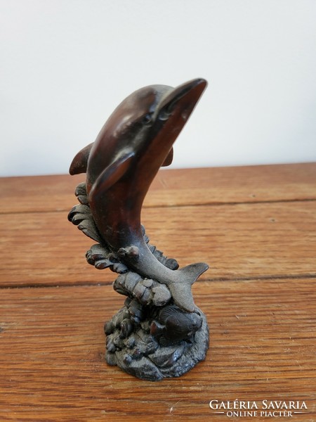 Delfin figura szobor