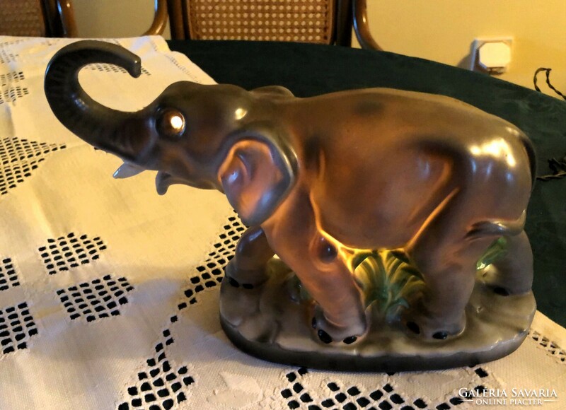 Beautiful, old elephant ceramic mood lamp