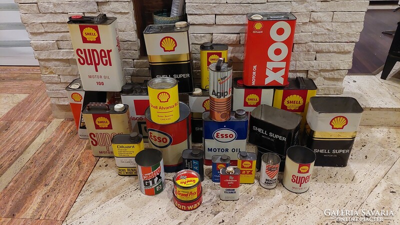 Régi olajos kanna, doboz gyűjtemény Shell, Esso, Agip