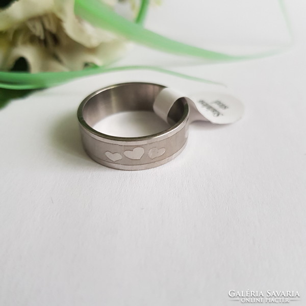 New, silver-colored, heart-shaped frosted ring - usa 10 / eu 62 / ø20mm