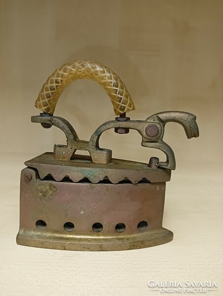 Horse head copper mini iron