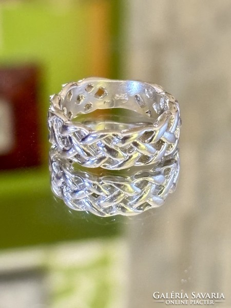 A special solid silver ring with an openwork pattern