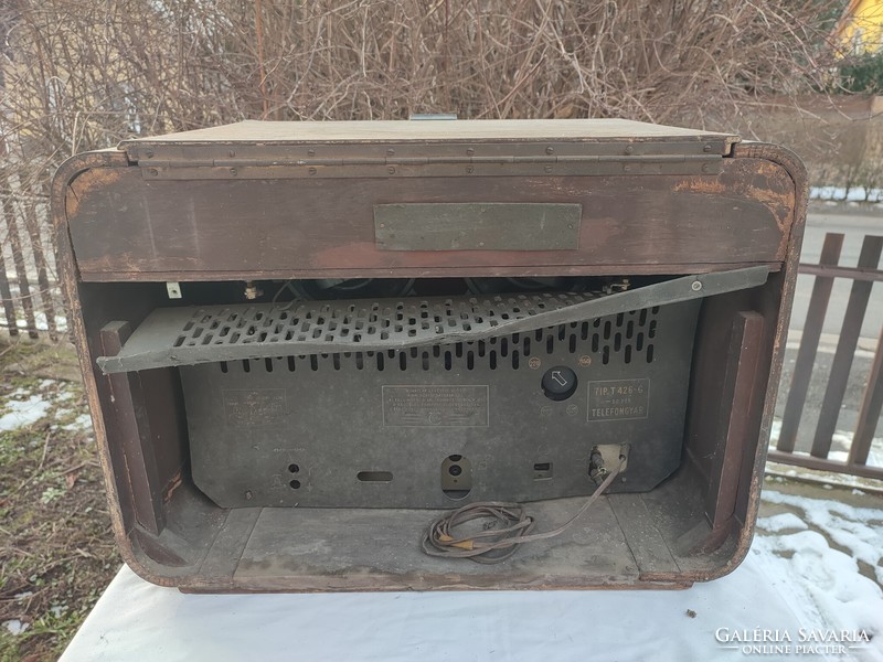 Terta t 426 g old radio