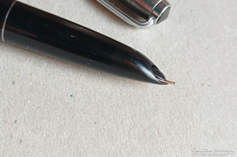Retro fountain pen...