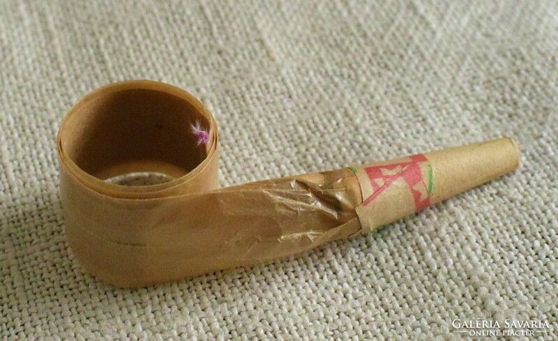 Old tobacco product, mother-in-law trumpet, paper toy, 11.5 x 3 cm