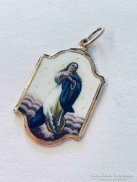 Old Mary pendant in a gold frame