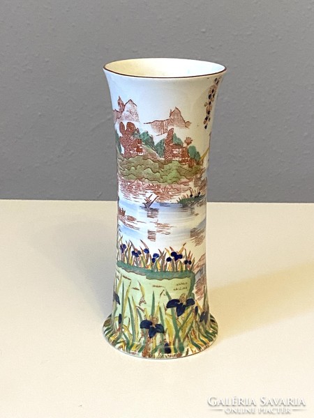 Czech antique Victorian porcelain vase decorated with a Japanese scene 20 cm