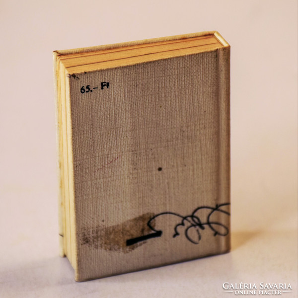 Madarász Emil: Madrid határán – Miniatűr könyv