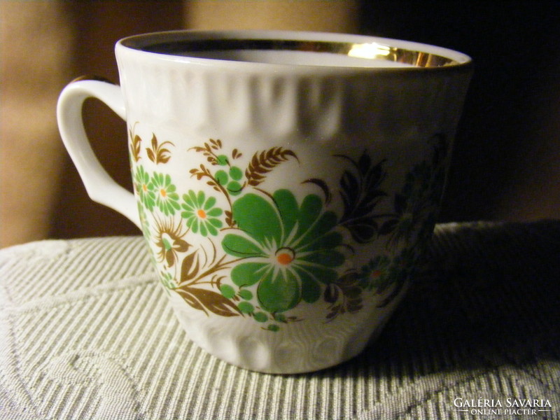 Retro vintage floral mug