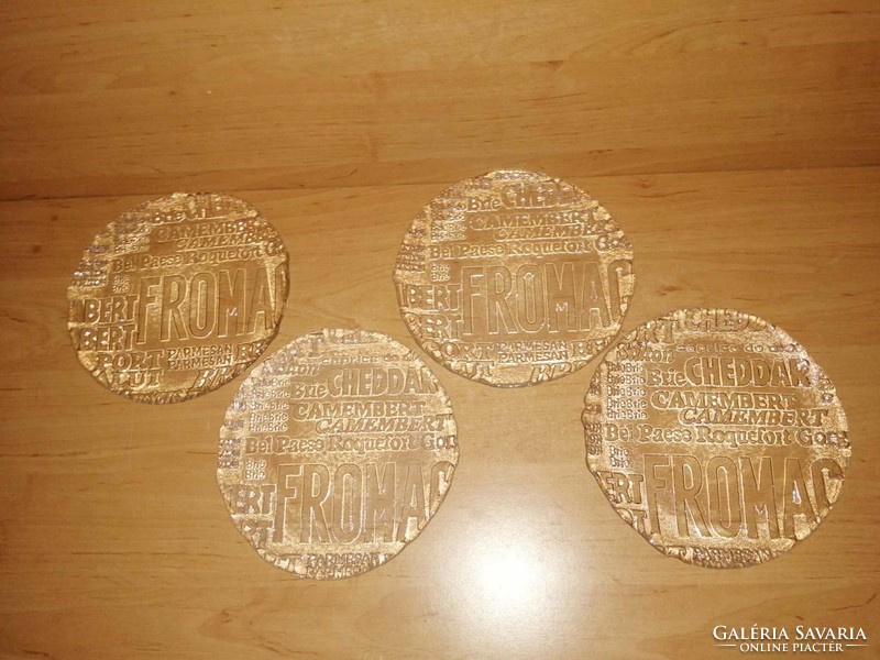 Üveg kistányér sajt nevekkel 4 db egyben - 18,5 cm (2p-1)