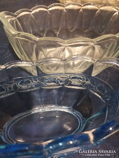 Old 1950s cast glass grape washing dishes for sale!