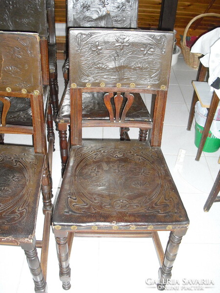 6 pcs of tin German style leather chairs - in one