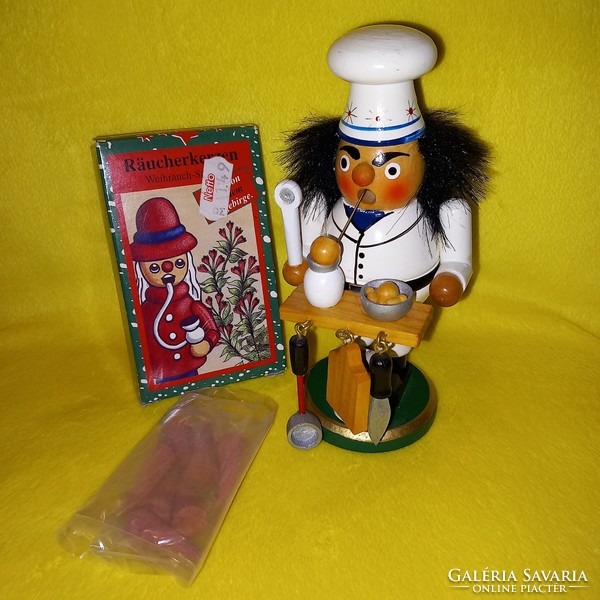 "A tengerészek szakácsa " ,.Füstölő, fa figura, karácsonyi dekoráció.