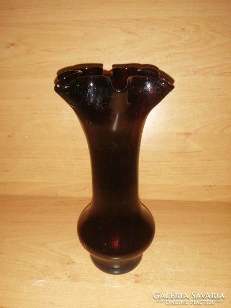 Fodros szájú bordó üveg váza -22 cm (7/d)