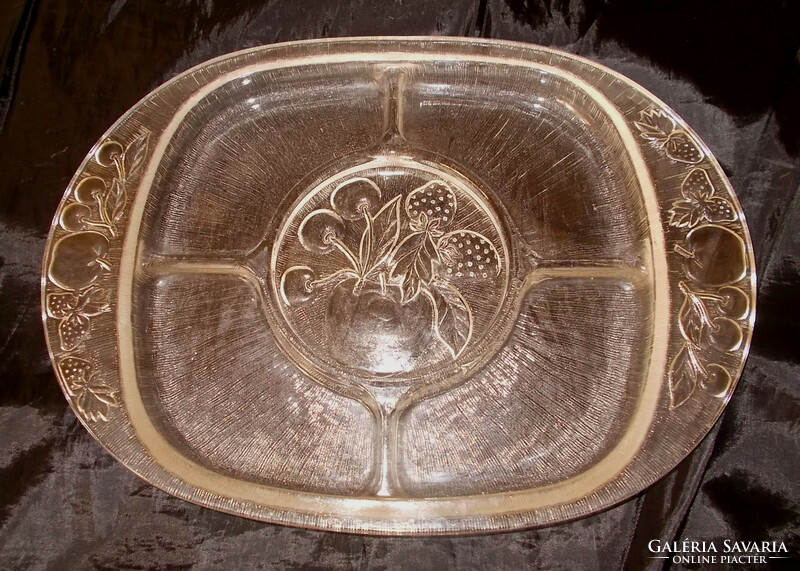 Divided glass tray. 31X23 cm