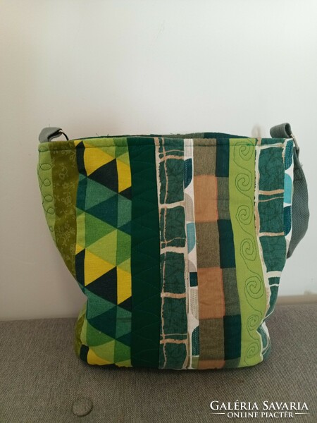 Green-striped side bag