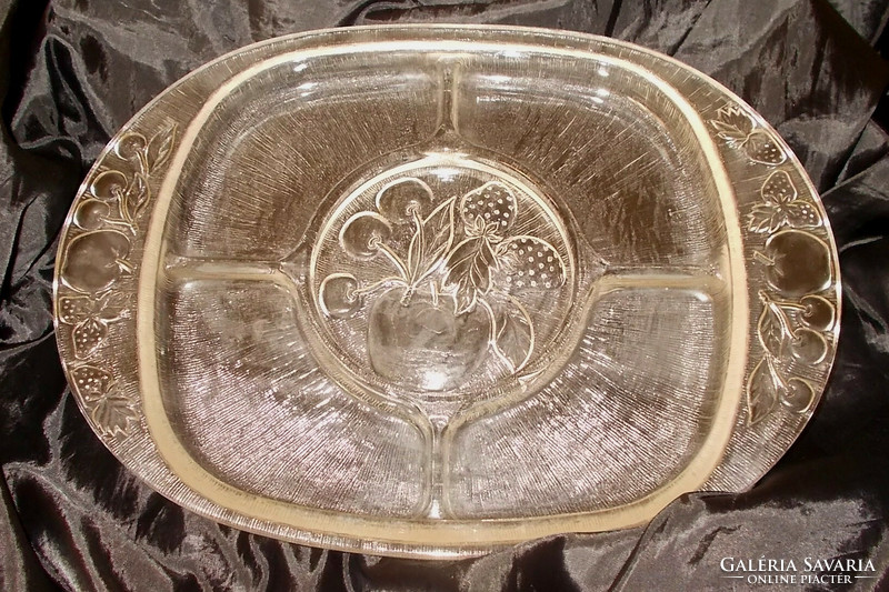 Divided glass tray. 31X23 cm
