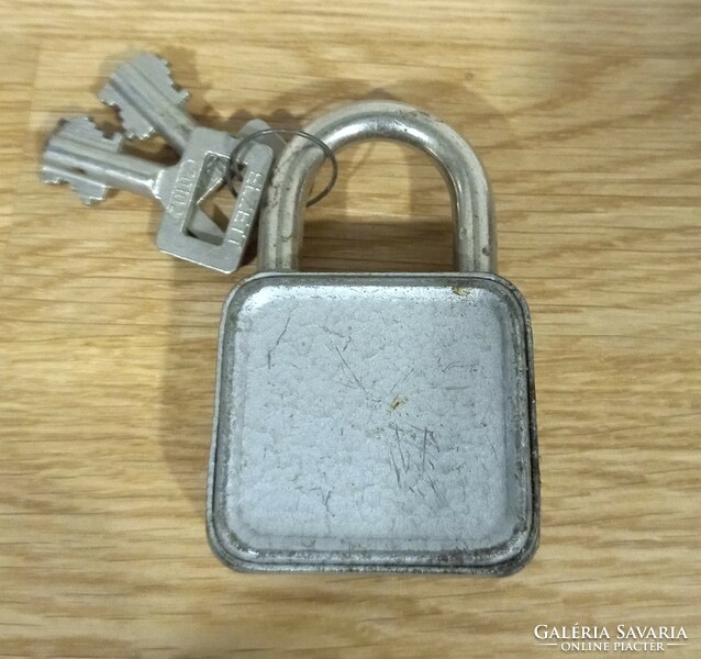 New old tuto padlock with 2 keys, retro lock