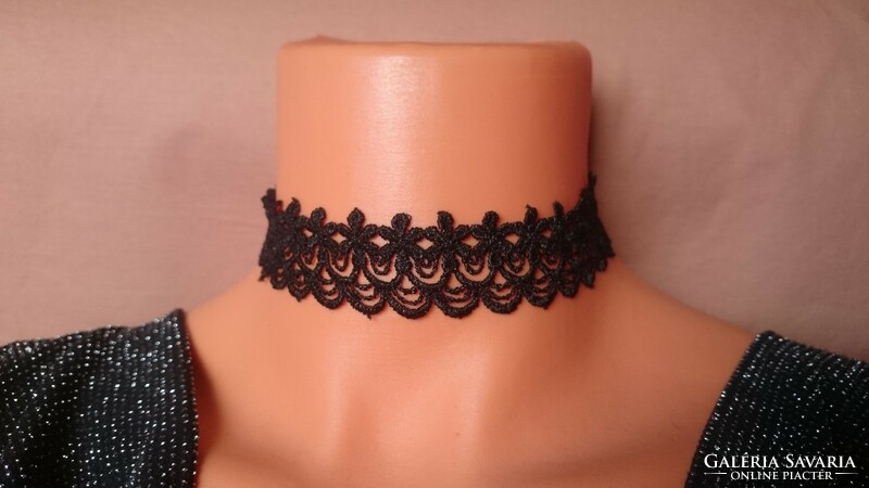 Black flower print lace choker necklaces