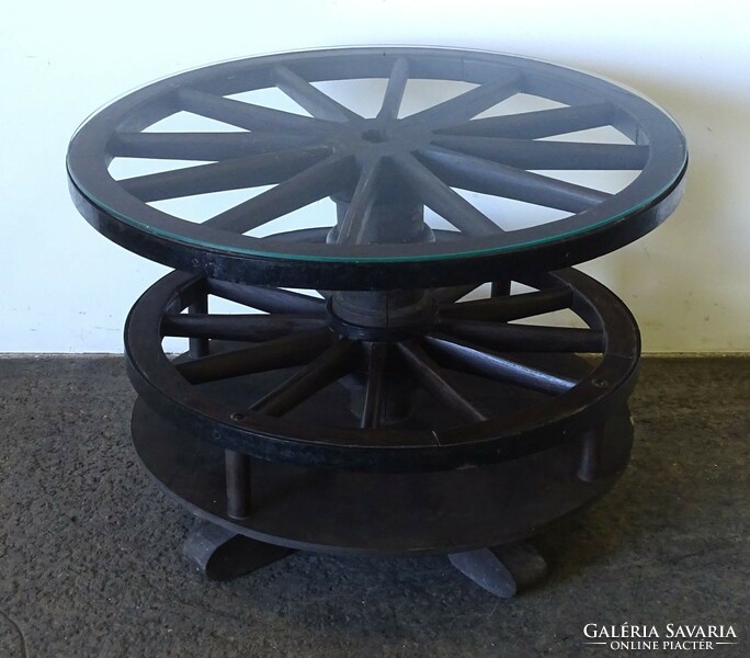1Q156 old large wagon wheel turntable coffee table 68.5 X 98 cm
