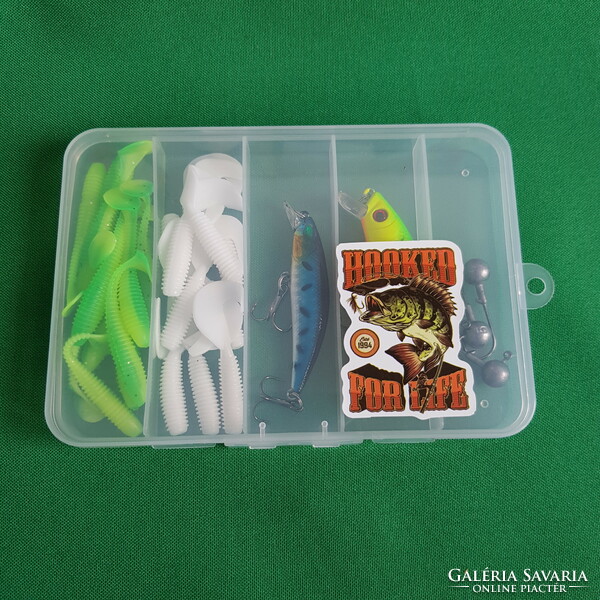 New, 27-piece fishing bait set in a box - wobbler, rubber fish, hook - 14.