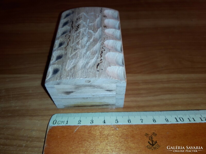 Wooden box treasure chest 9x6cm