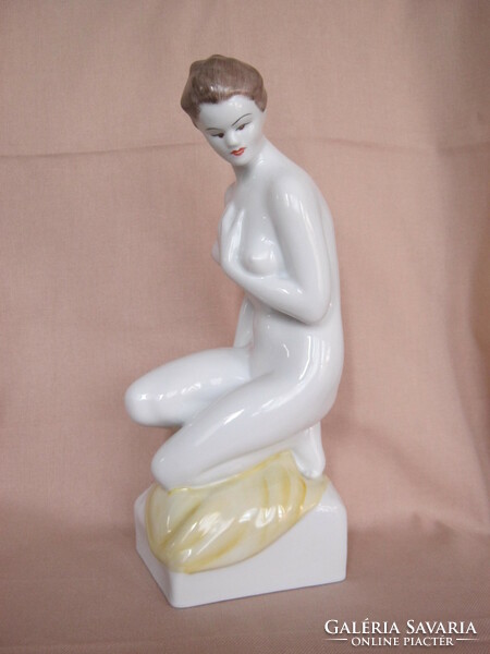 Hollóházi porcelán női akt nagy méretű 30 cm