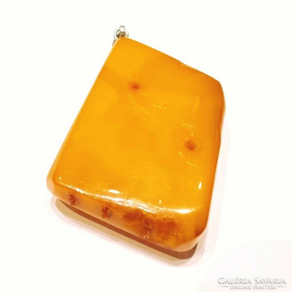 Antique yellow opaque amber pendant 8.3 g