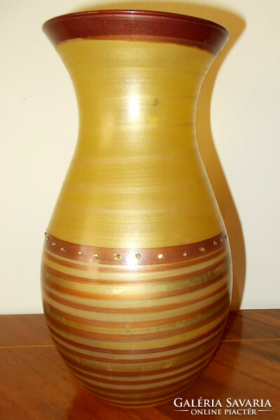 Aranypöttyös Muránói váza. 23 cm