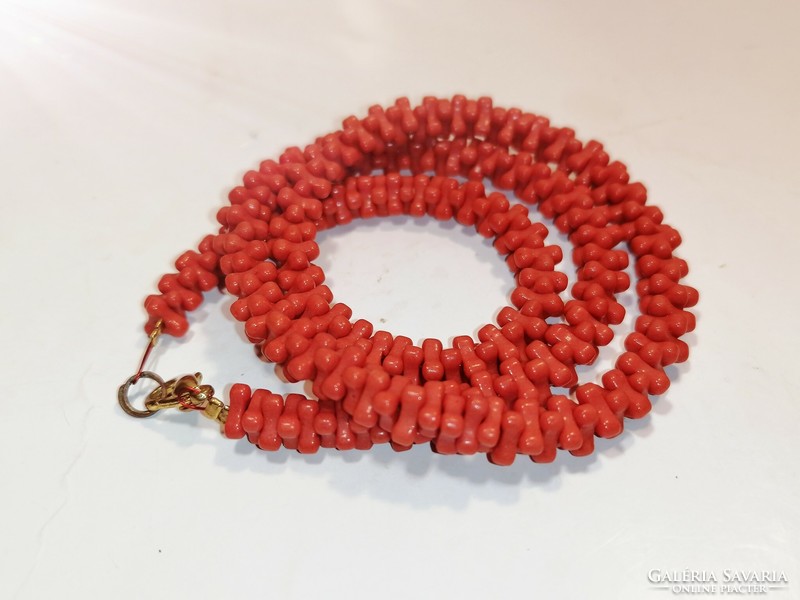 Old Coral Red Glass Beads (138)