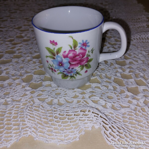 Alföldi porcelán bögre, csésze nagy virágcsokorral