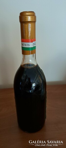 5 puttonyos, 41 éves Tokaji aszú bor, 0,5 liter 1983. évi, Tolcsva (6)