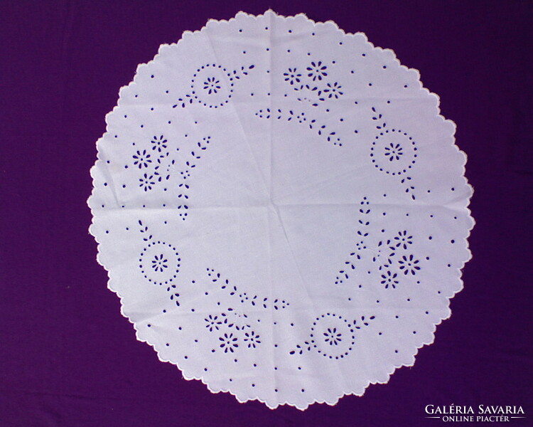 Round madeira tablecloth 62 cm