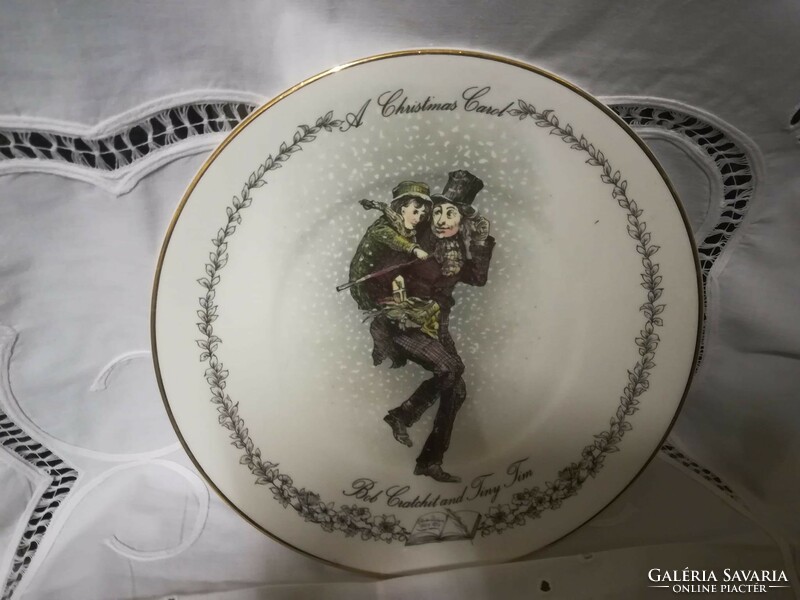 Dickens porcelain plate series, collectible pieces