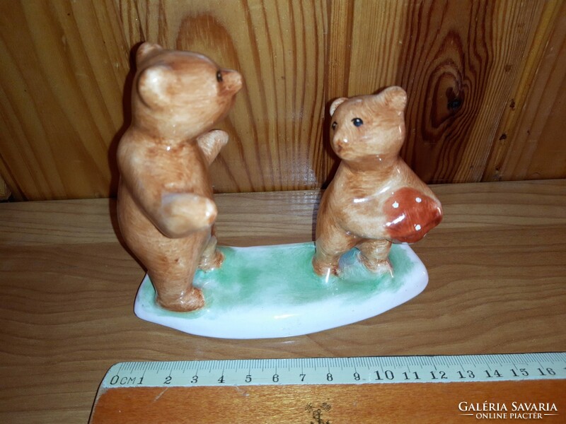 Bodrogkeresztúri Labdázó medve pár porcelán macik