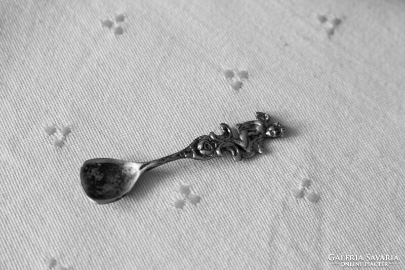 Silver (800) teaspoon and bowl.