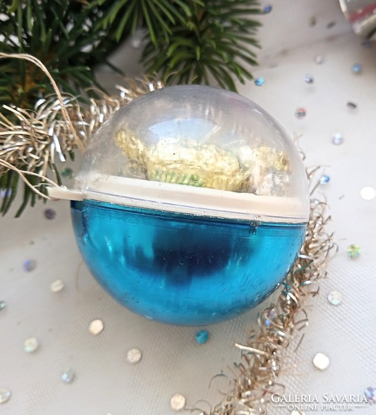 Nagyon retro műanyag gömb karácsonyfa dísz 5-6cm
